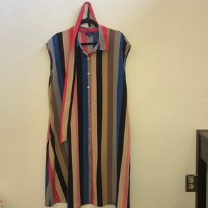 Multi-colored dress with pockets!